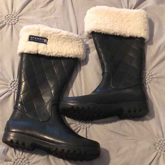 Sperry Shoes - Sperry Top-Sider Pelican Black Quilted Boots with cream liners size 8